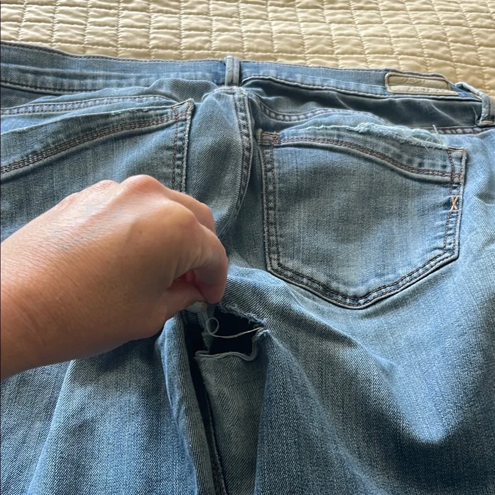 4 Pairs of Blue Jeans - American Eagle (3 prs)/ 1 Express - See Description - Picture 5 of 12